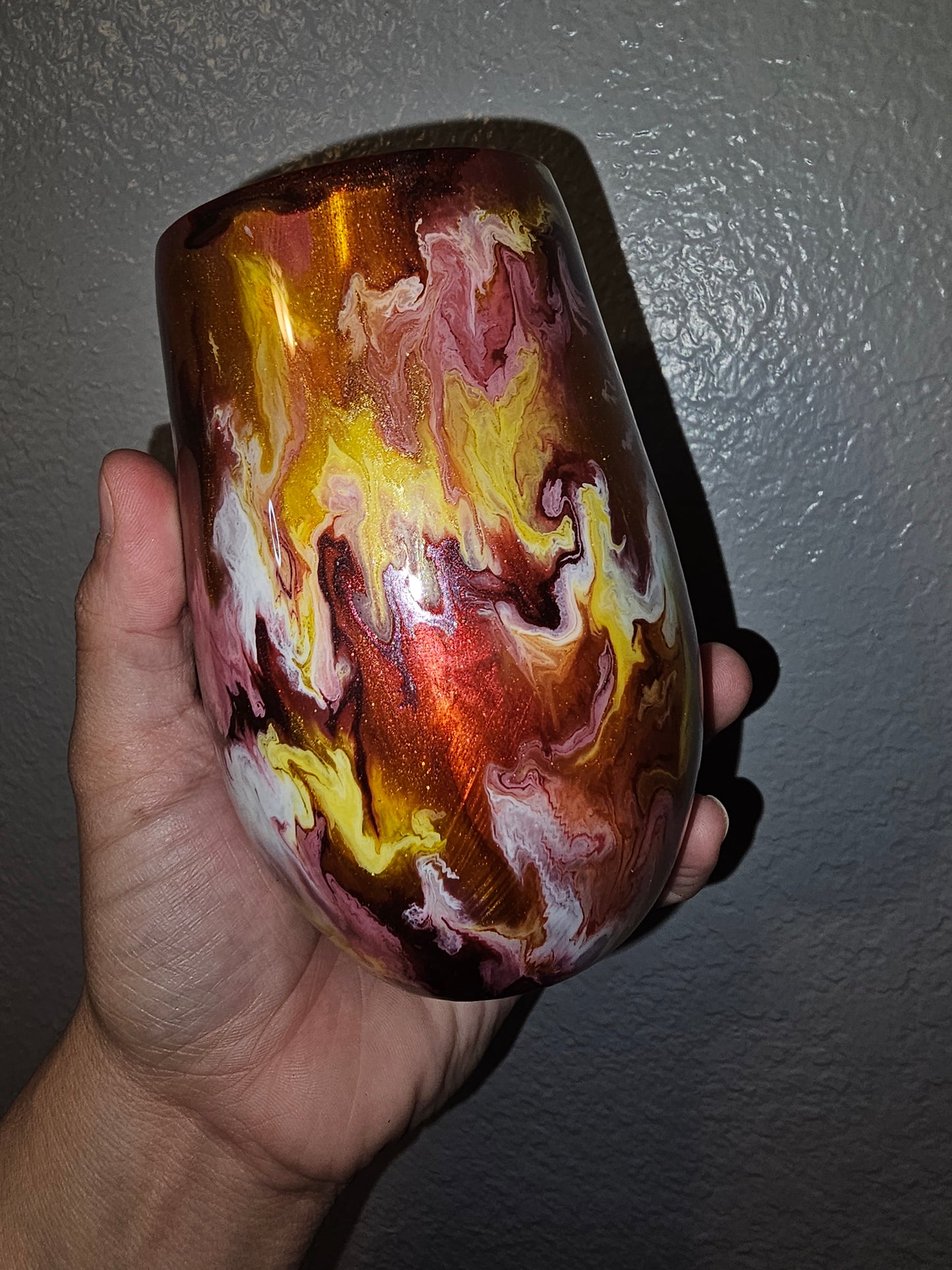 Golden Ember 14oz Resin Stemless Wine Glass
